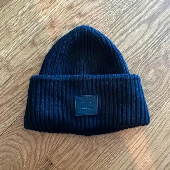 Beanies for Acne-Prone Skin: Acnestudiobeanie Acne Studios - Ribbed face logo beanie - Greige melange main image 2